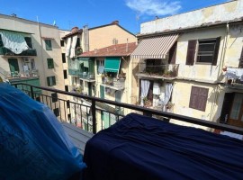 Vendita Appartamento in via del Rosso Fiorentino 2. Firenze. Ottimo stato, quarto piano, con balcone