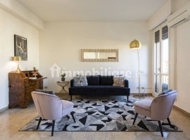 Vendita Appartamento in Borgo San Iacopo 2. Firenze. Buono stato, quarto piano, riscaldamento centra, Italia, Firenze