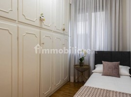 Vendita Appartamento in Borgo San Iacopo 2. Firenze. Buono stato, quarto piano, riscaldamento centra, Italia, Firenze