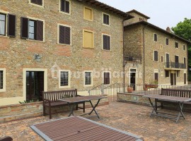 Palazzo - Edificio via San Filippo, Barberino Tavarnelle, Rif. 112723947 - Immobiliare.it Palazzo - , Italia, Barberino Tavarnelle