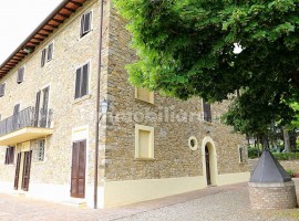 Palazzo - Edificio via San Filippo, Barberino Tavarnelle, Rif. 112723947 - Immobiliare.it Palazzo - , Italia, Barberino Tavarnelle