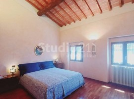 Vendita Villa a schiera Reggello. Ottimo stato, posto auto, riscaldamento autonomo, 160 m², rif. 113