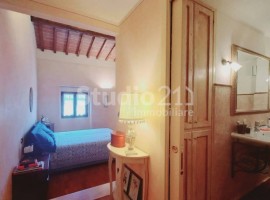 Vendita Villa a schiera Reggello. Ottimo stato, posto auto, riscaldamento autonomo, 160 m², rif. 113