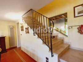 Vendita Villa a schiera Reggello. Ottimo stato, posto auto, riscaldamento autonomo, 160 m², rif. 113