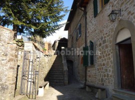 Vendita Casa colonica in via di Lamole Greve in Chianti. Posto auto, 380 m², rif. 85360565 Vendita C