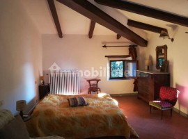 Vendita Casa colonica in via di Lamole Greve in Chianti. Posto auto, 380 m², rif. 85360565 Vendita C