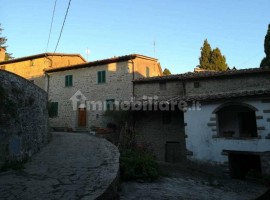 Vendita Casa colonica in via di Lamole Greve in Chianti. Posto auto, 380 m², rif. 85360565 Vendita C