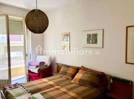 Vendita Appartamento Firenze. Quadrilocale, Buono stato, secondo piano, con balcone, riscaldamento c, Italia, Firenze