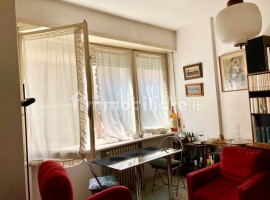 Vendita Appartamento Firenze. Quadrilocale, Buono stato, secondo piano, con balcone, riscaldamento c, Italia, Firenze