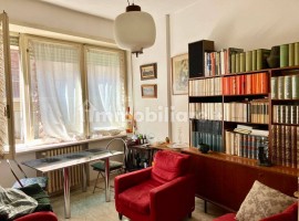 Vendita Appartamento Firenze. Quadrilocale, Buono stato, secondo piano, con balcone, riscaldamento c, Italia, Firenze