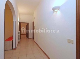 Vendita Appartamento Firenze. Quadrilocale in via delle Montalve. Buono stato, primo piano, con balc, Italia, Firenze