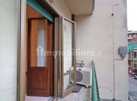 Vendita Appartamento Firenze. Quadrilocale in via delle Montalve. Buono stato, primo piano, con balc, Italia, Firenze