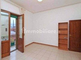 Vendita Appartamento Firenze. Quadrilocale in via delle Montalve. Buono stato, primo piano, con balc, Italia, Firenze