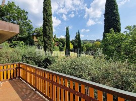 Vendita Villa unifamiliare in piazzale Michelangelo Firenze. Da ristrutturare, posto auto, con terra, Italia, Firenze