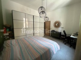 Vendita Appartamento Firenze. Quadrilocale in via Giovanni Sercambi. Ottimo stato, piano rialzato, r, Italia, Firenze