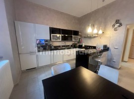 Vendita Appartamento Firenze. Quadrilocale in via Giovanni Sercambi. Ottimo stato, piano rialzato, r, Italia, Firenze