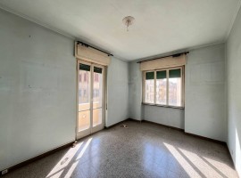 Vendita Appartamento in piazza dei Ciompi. Firenze. Da ristrutturare, secondo piano, con terrazza, r, Italia, Firenze