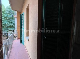 Vendita Appartamento in piazza dei Ciompi. Firenze. Da ristrutturare, secondo piano, con terrazza, r, Italia, Firenze