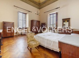 Vendita Appartamento in via Vittorio Emanuele II. Firenze. Da ristrutturare, primo piano, posto auto, Italia, Firenze