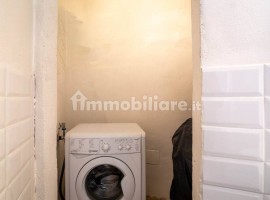 Vendita Appartamento Firenze. Bilocale in via Pietro Toselli 1. Ottimo stato, secondo piano, con ter, Italia, Firenze