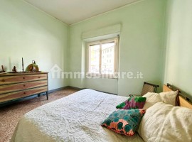 Vendita Appartamento in via Quintino Sella. Firenze. Da ristrutturare, piano rialzato, con balcone, , Italia, Firenze