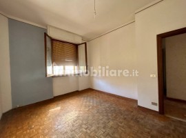 Vendita Appartamento Firenze. Quadrilocale in piazza Pietro Leopoldo 6F. Buono stato, primo piano, p, Italia, Firenze