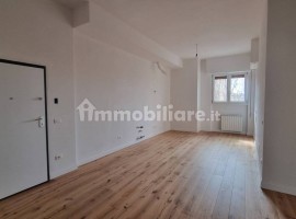 Vendita Appartamento Firenze. Bilocale in via Filippo Turati. Ottimo stato, secondo piano, riscaldam, Italia, Firenze