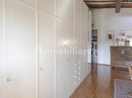 Vendita Appartamento in via del Pianerottolo 3. Firenze. Ottimo stato, primo piano, riscaldamento au, Italia, Firenze