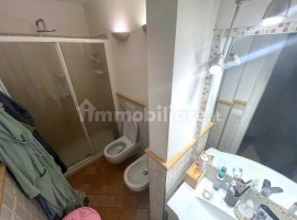 Vendita Appartamento Firenze. Quadrilocale in via Giovanni Lanza 39. Ottimo stato, piano terra, risc, Italia, Firenze