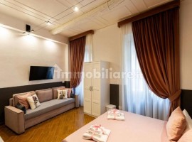 Vendita Appartamento Firenze. Trilocale in via Giuseppe Verdi. Ottimo stato, primo piano, riscaldame, Italia, Firenze