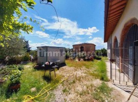 Vendita Villa unifamiliare in via del Pollaiolo Lastra a Signa. Ottimo stato, posto auto, riscaldame