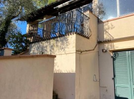 Vendita Villa unifamiliare in via dell'Oliveta 14 Impruneta. Ottimo stato, posto auto, con balcone, 