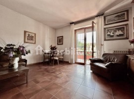 Vendita Appartamento Firenze. Quadrilocale in via Zanobi da Strada. Buono stato, primo piano, con te, Italia, Firenze