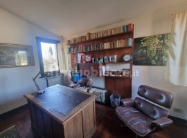 Vendita Villa a schiera in via Poggio di Candeli 8 Bagno a Ripoli. Buono stato, posto auto, con terr