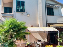 Vendita Villa a schiera in via Cesare Pavese Lastra a Signa. Ottimo stato, posto auto, con terrazza,, Italia, Lastra a Signa