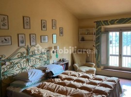 Vendita Villa unifamiliare in via Belisario Vinta Firenze. Buono stato, posto auto, con terrazza, ri