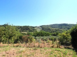 Vendita Terratetto unifamiliare in via Valle 4 Fiesole. Ottimo stato, posto auto, riscaldamento auto