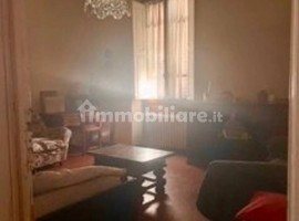 Vendita Villa unifamiliare Firenze. Da ristrutturare, con terrazza, riscaldamento autonomo, 250 m², 