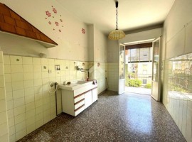 Vendita Appartamento Scandicci. Quadrilocale in via giovanni fattori 11. Da ristrutturare, secondo p