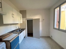 Vendita Appartamento Vaglia. Quadrilocale in via del Sole. Da ristrutturare, piano terra, riscaldame, Italia, Vaglia