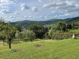 Vendita Appartamento in via Gamberaia. Bagno a Ripoli. Ottimo stato, piano terra, posto auto, riscal