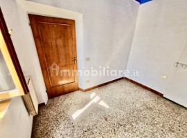 Vendita Appartamento in via Cassia 54. Impruneta. Buono stato, primo piano, con balcone, riscaldamen, Italia, Impruneta