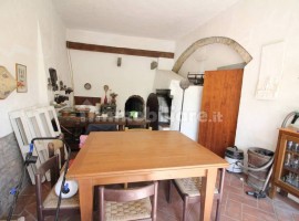 Vendita Casa colonica in via Ribaldaccio Montespertoli. Ottimo stato, posto auto, 250 m², rif. 10447, Italia, Montespertoli