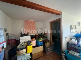 Vendita Appartamento in via di Mimmole. Fiesole. Buono stato, primo piano, posto auto, con balcone, , Italia, Fiesole