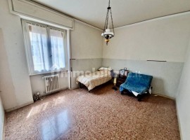 Vendita Appartamento in via Filippo degli Ugoni. Firenze. Da ristrutturare, piano rialzato, con balc, Italia, Firenze