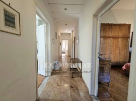 Vendita Appartamento in Campo Marte. Firenze. Buono stato, piano terra, con balcone, riscaldamento a