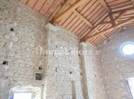 Vendita Casale in frazione Paterno Vicchio. Da ristrutturare, posto auto, 330 m², rif. 111701479 Ven