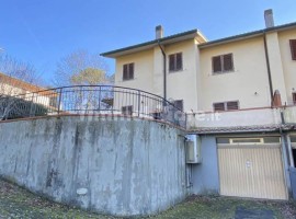 Vendita Villa unifamiliare San Casciano in Val di Pesa. Buono stato, posto auto, con terrazza, risca