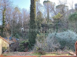 Vendita Villa unifamiliare San Casciano in Val di Pesa. Buono stato, posto auto, con terrazza, risca