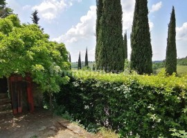 Vendita Casa colonica San Casciano in Val di Pesa. Da ristrutturare, posto auto, 115 m², rif. 109601